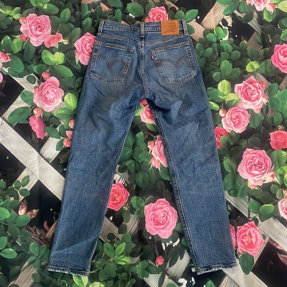 Levi’s Wedgie Fit Jeans